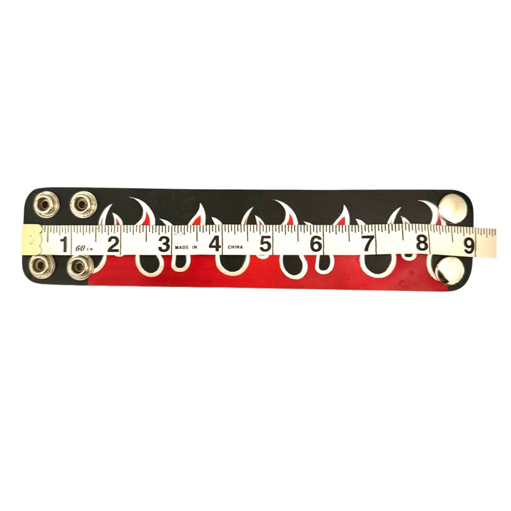 Flame Design Leather Cuff Bracelet - Picture 3 of 3